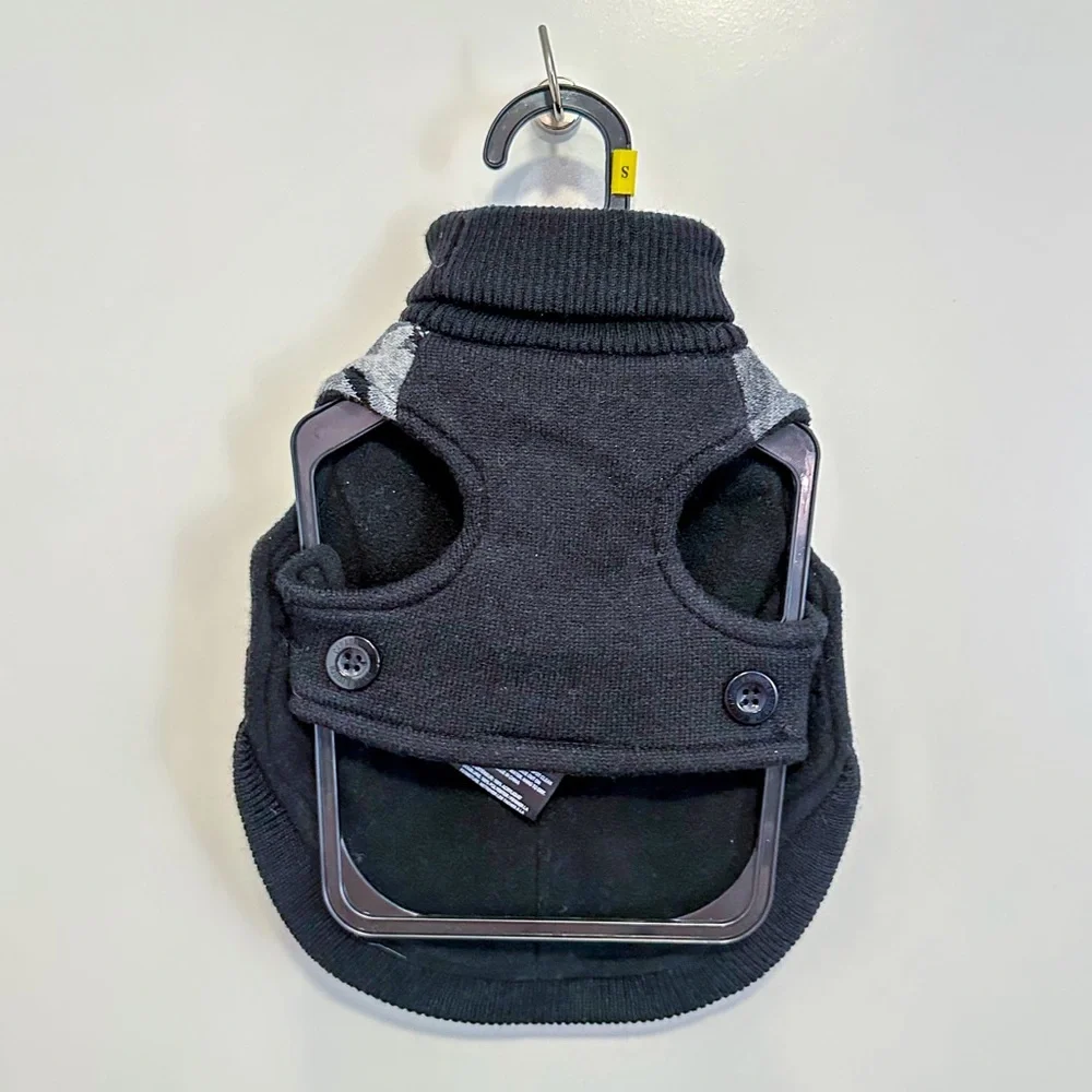 Canada Pooch Black & Gray Camo Northern Knit Winter Coat